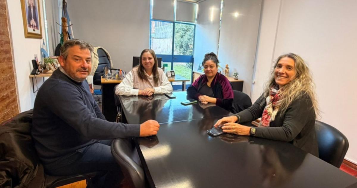 Martín Saravia en la Secretaría de la Mujer