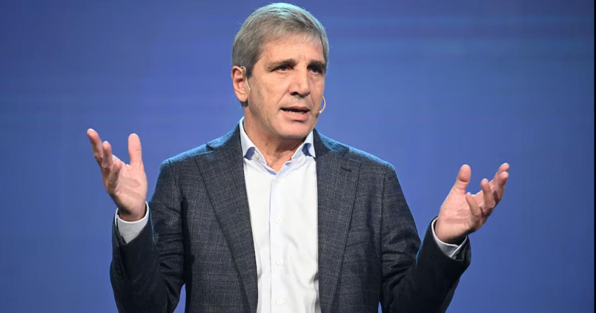 El ministro de Economía Luis Caputo propuso sumar a gobernadores y provincias para avanzar con una reforma impositiva