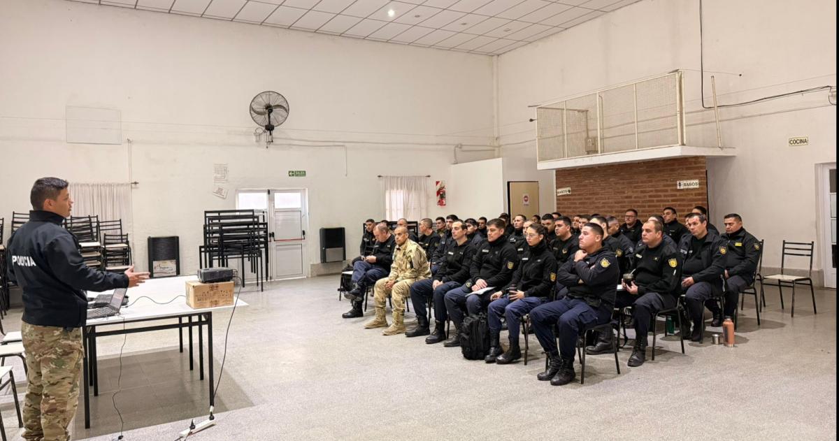 Siguen las capacitaciones para la Policía pampeana