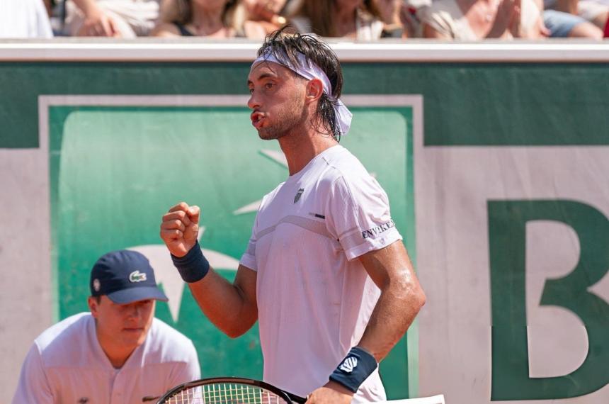 El festejo de Thiago Tirante tras su gran victoria