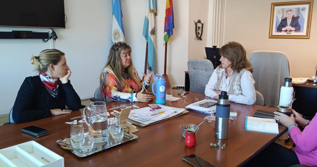 El encuentro de Estrellas Amarillas y las autoridades de Educación