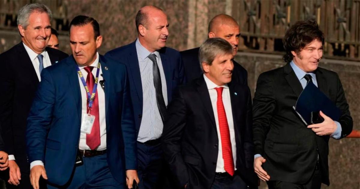 El Gobierno le puso un freno al FMI y ratificó que no tocar� Ganancias ni el Monotributo