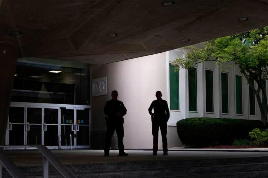 El FBI detuvo a un funcionario de la CIA