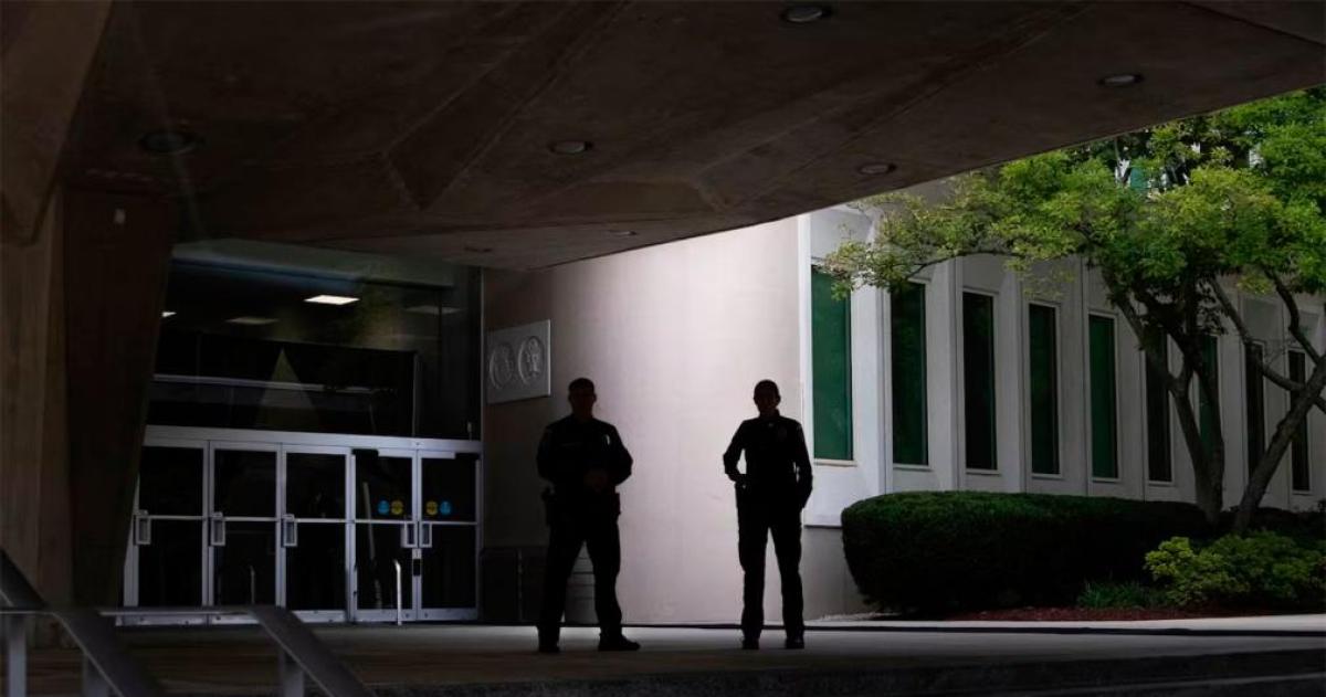 El FBI detuvo a un funcionario de la CIA
