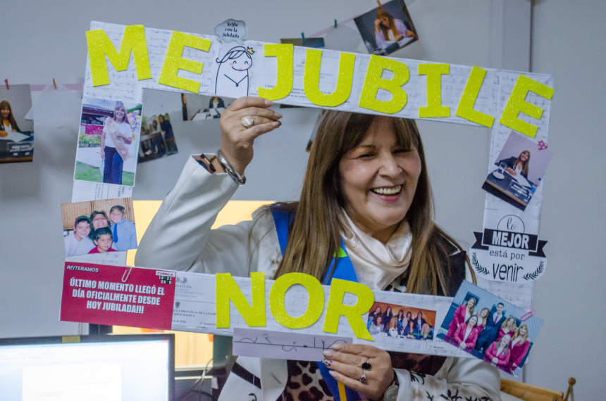 Norma Cortés ingresó a trabajar en 1983 con la restauración de la Democracia