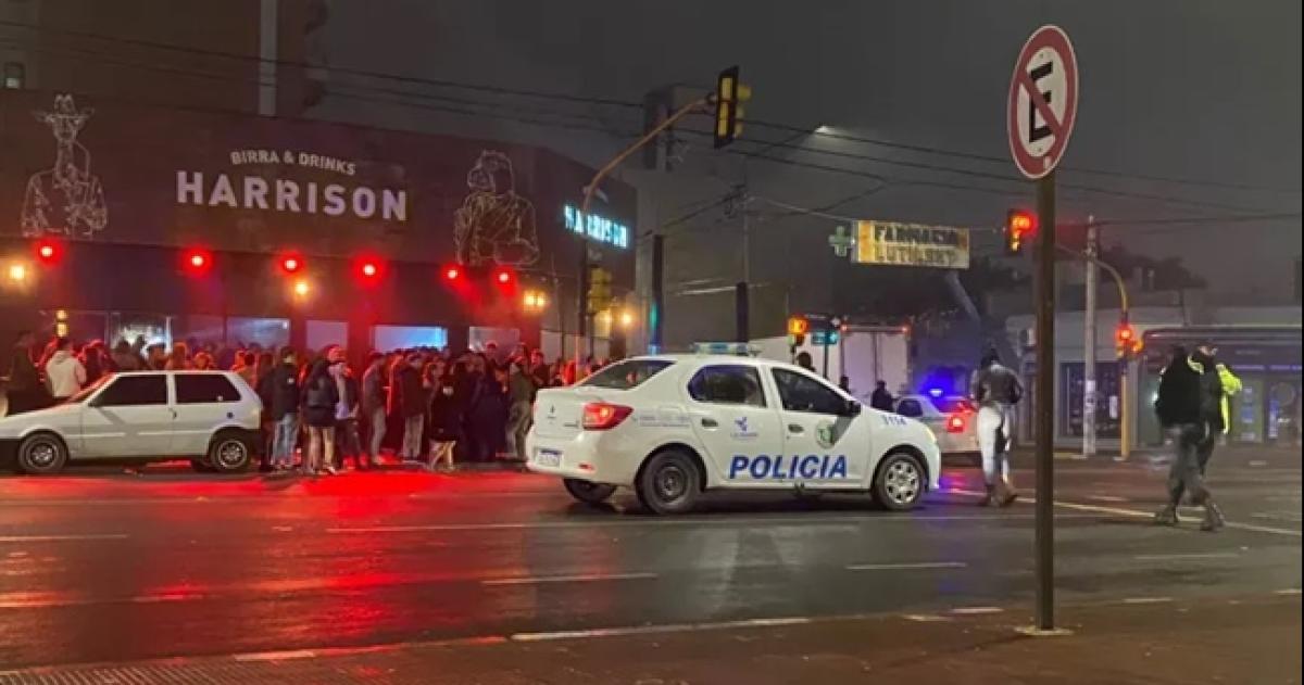 La policía intervino por una pelea y detuvo a dos jóvenes