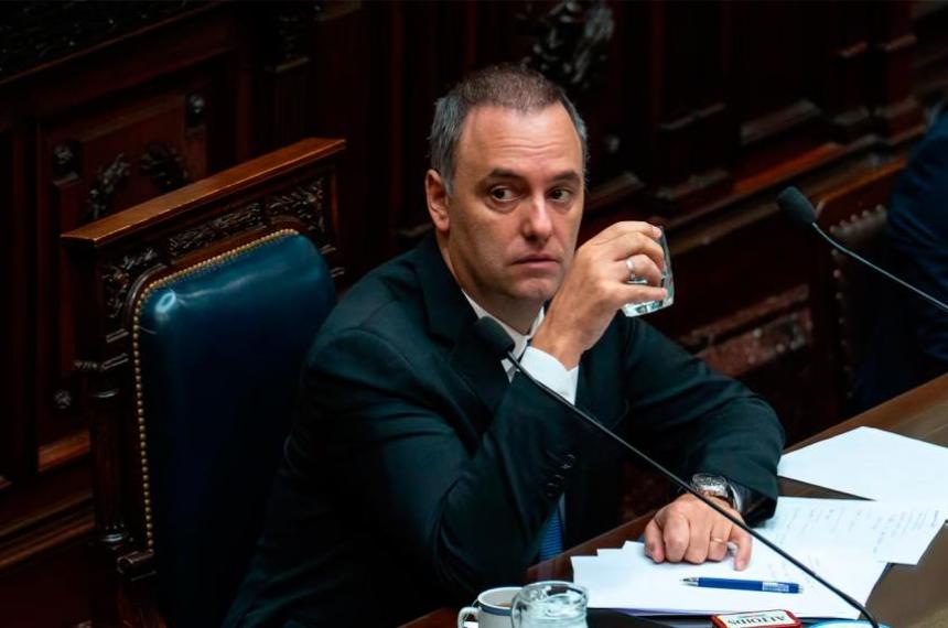 Manuel Adorni acelera contrarreloj y promete presentar su declaración jurada antes del 15 de junio