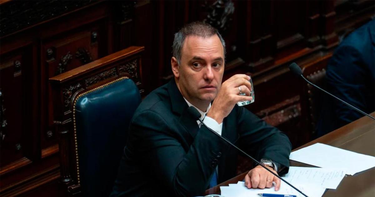 Manuel Adorni acelera contrarreloj y promete presentar su declaración jurada antes del 15 de junio