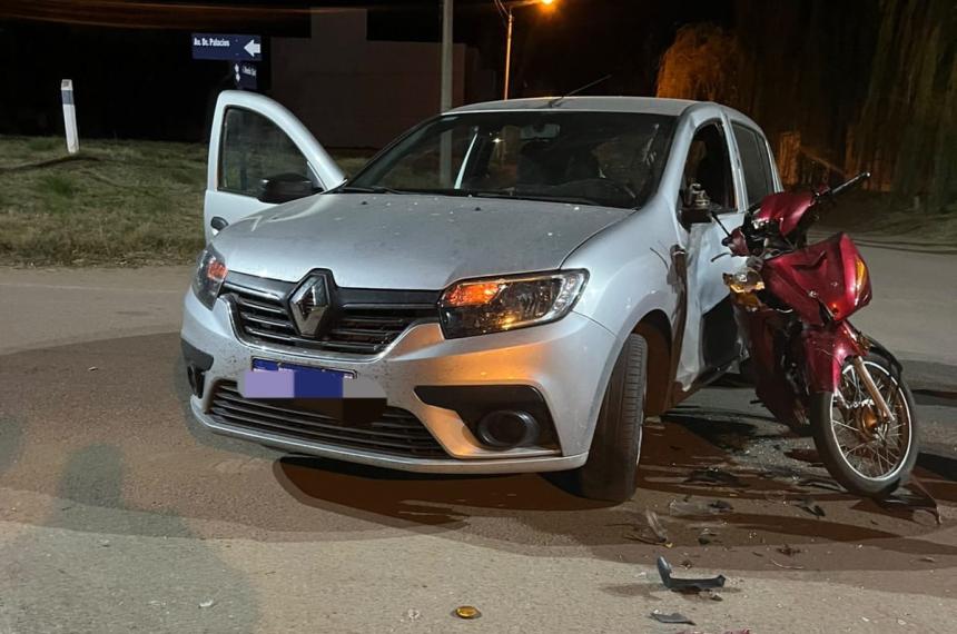 El auto y la moto protagonistas del accidente