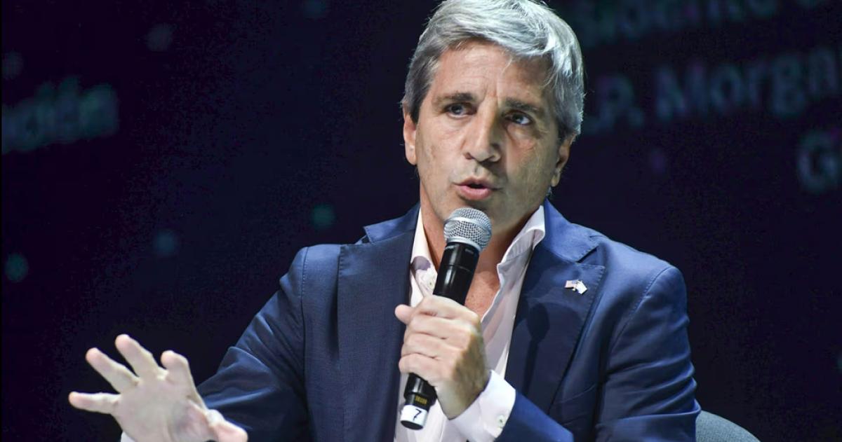 El ministro de Economía Luis Caputo