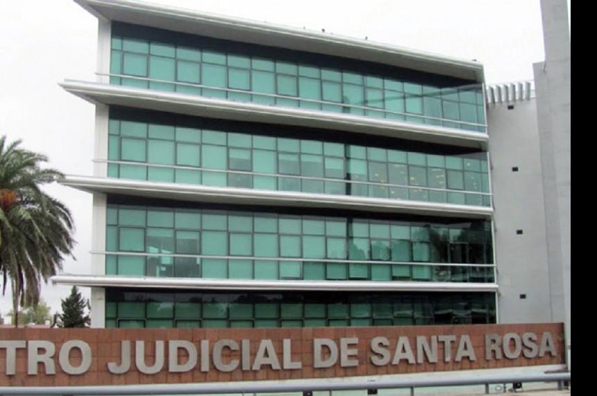 La convocatoria enfatiza que los adoptantes deber�n acompañar y sostener la permanencia en los espacios terapéuticos a los que concurre la niña