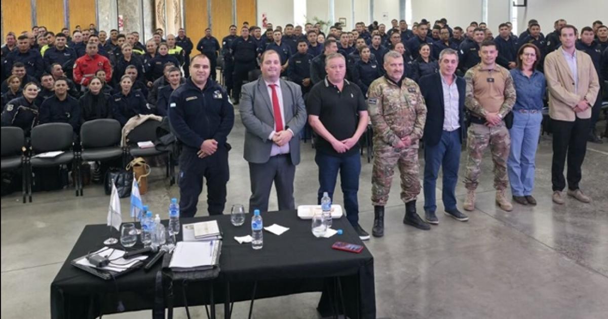 Represntantes de la policía y del MPF participaron de la actividad en San Luis
