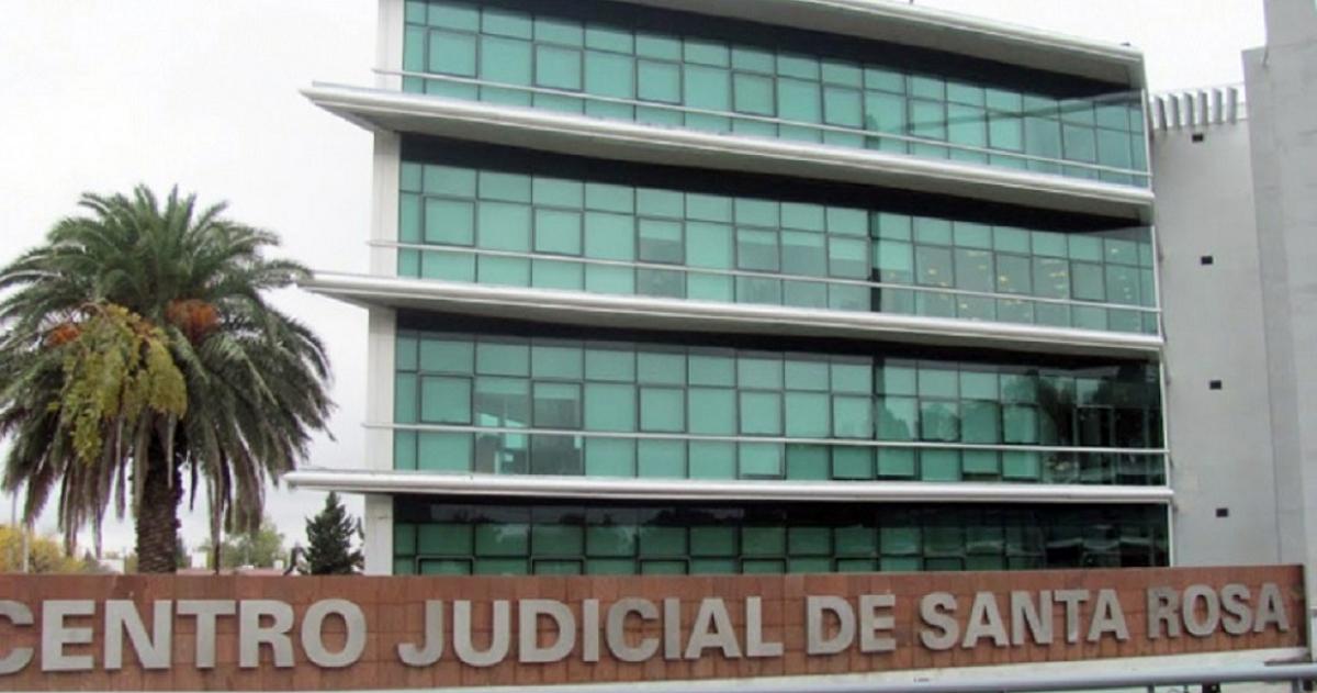 La convocatoria enfatiza que los adoptantes deber�n acompañar y sostener la permanencia en los espacios terapéuticos a los que concurre la niña