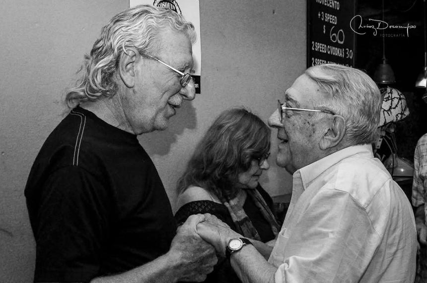 Herzel en el saludo con Edgar Morisoli