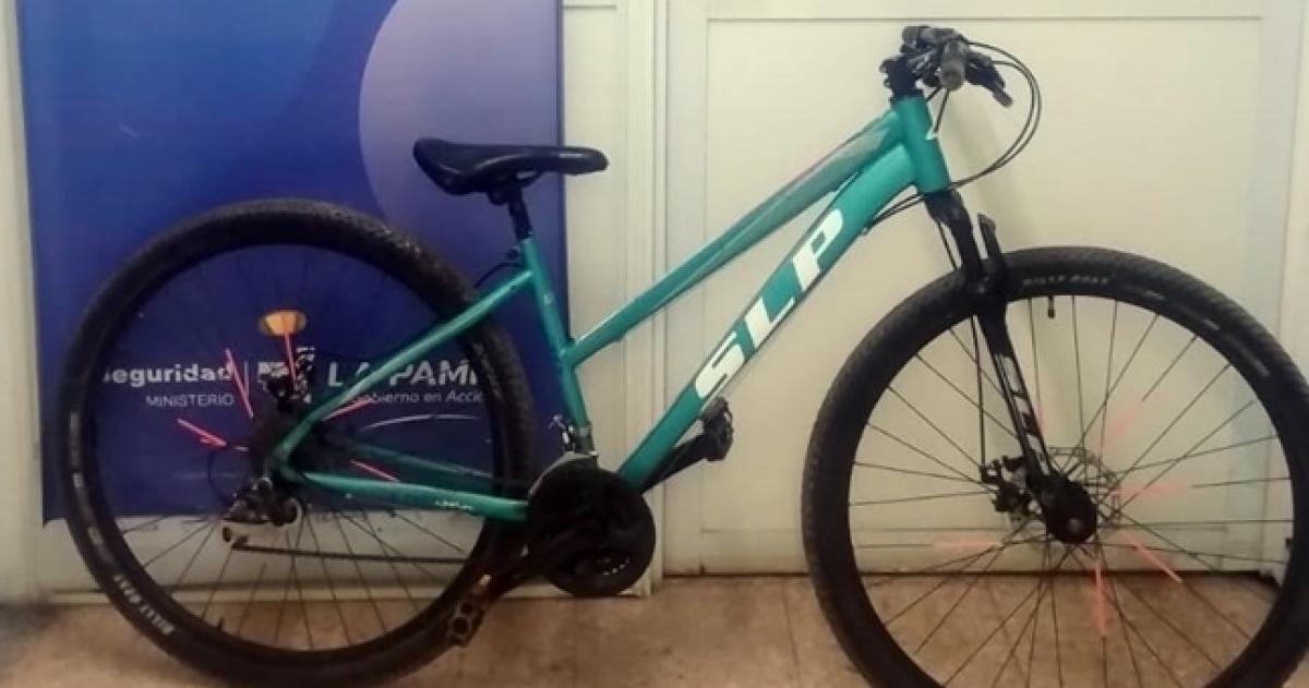 La bicicleta fue entregada a su propietaria
