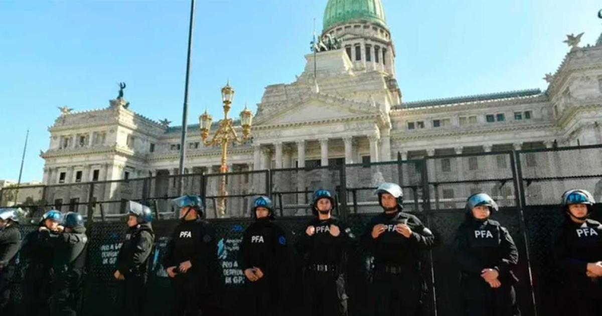 EL GOBIERNO DESCARTÓ QUE EL CONGRESO SEA SEDE DEL VELATORIO DEL INDIO SOLARI