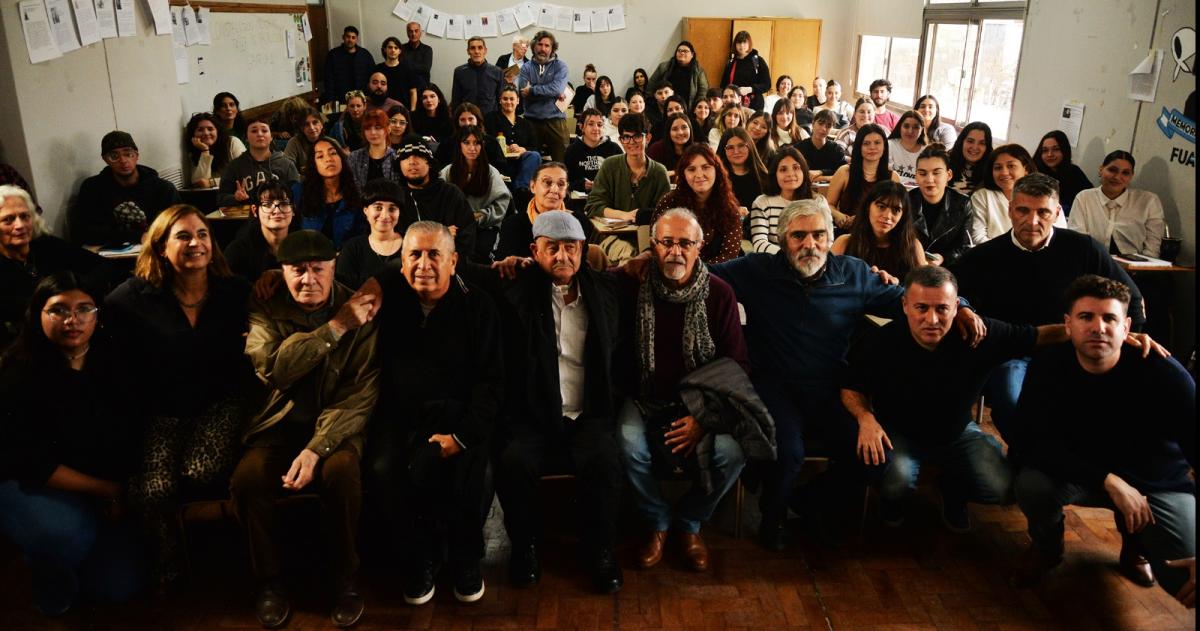 Periodistas que sufrieron la represión dieron testimonio ante estudiantes de la UNLPam