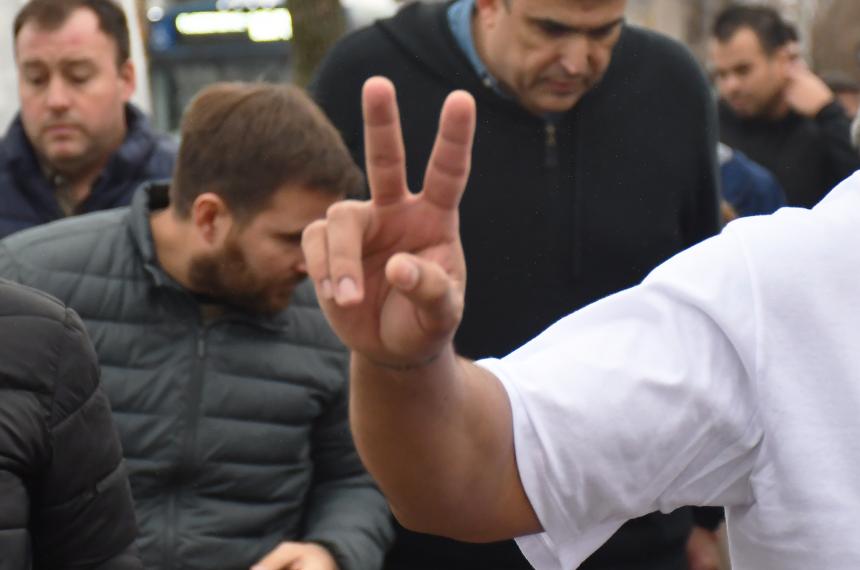 En la política pampeana los silencios y las ausencias suelen hablar m�s fuerte que los discursos