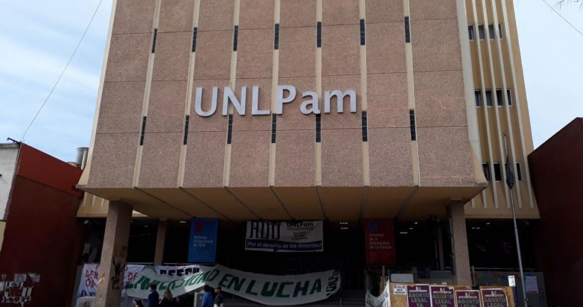 El edificio de la Universidad Nacional de La Pampa
