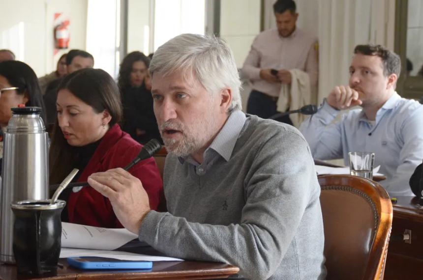 Bompadre impulsó el dictamen sin  aviso previo- se votaría en el recinto en la próxima sesión en dos semanas