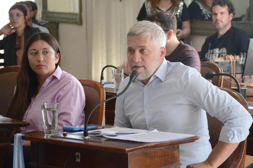 Bompadre impulsó el dictamen sin  aviso previo- se votaría en el recinto en la próxima sesión en dos semanas