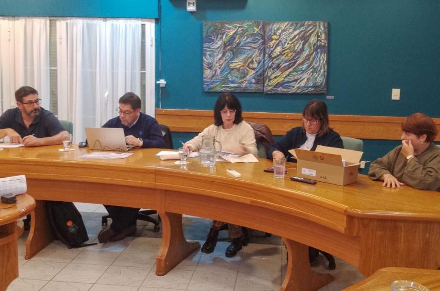 El tr�mite de la apertura de ofertas en la CPE
