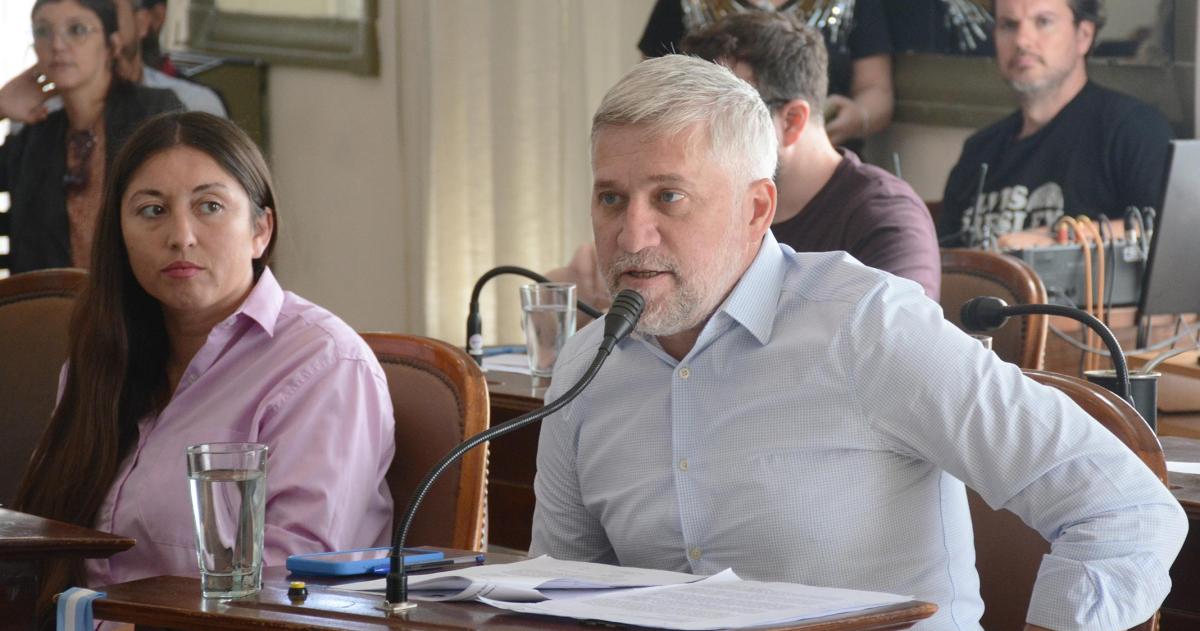 Bompadre impulsó el dictamen sin  aviso previo- se votaría en el recinto en la próxima sesión en dos semanas