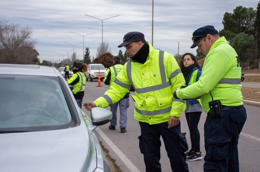 La violencia en el tr�nsito podr� denunciarse por wasap