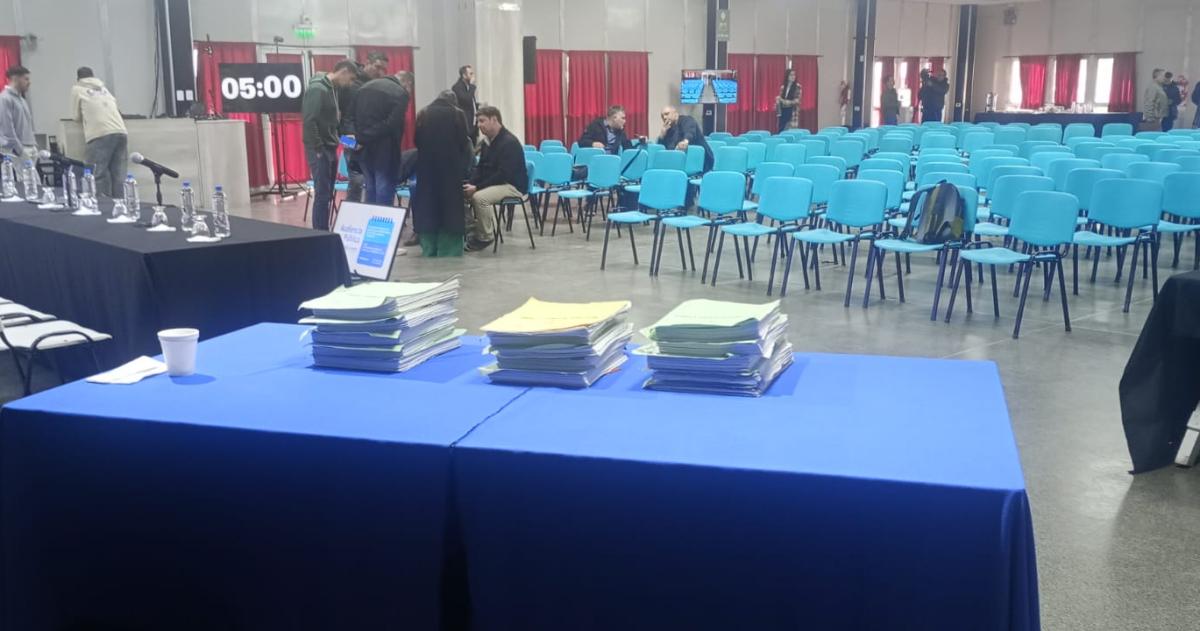 La audiencia se lleva a cabo en 25 de Mayo