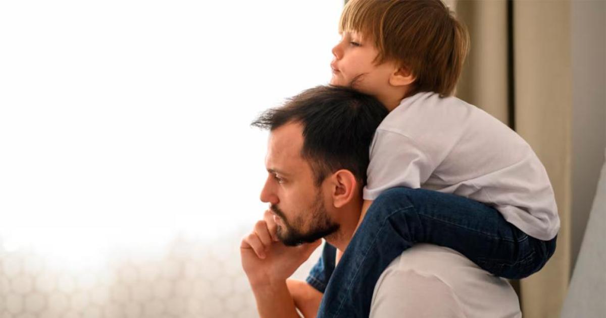 La psicologiacutea puso la lupa sobre los padres solteros- queacute factores impactan en su felicidad