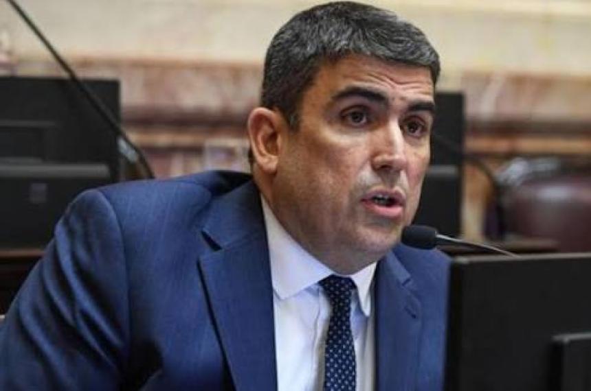 El parlamento debe exigir responsabilidad política dice Bensus�n
