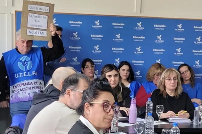 El planteó incluyó la situación de docentes de Educación Física M�sica Pl�stica Inglés Danza y Educación Agraria