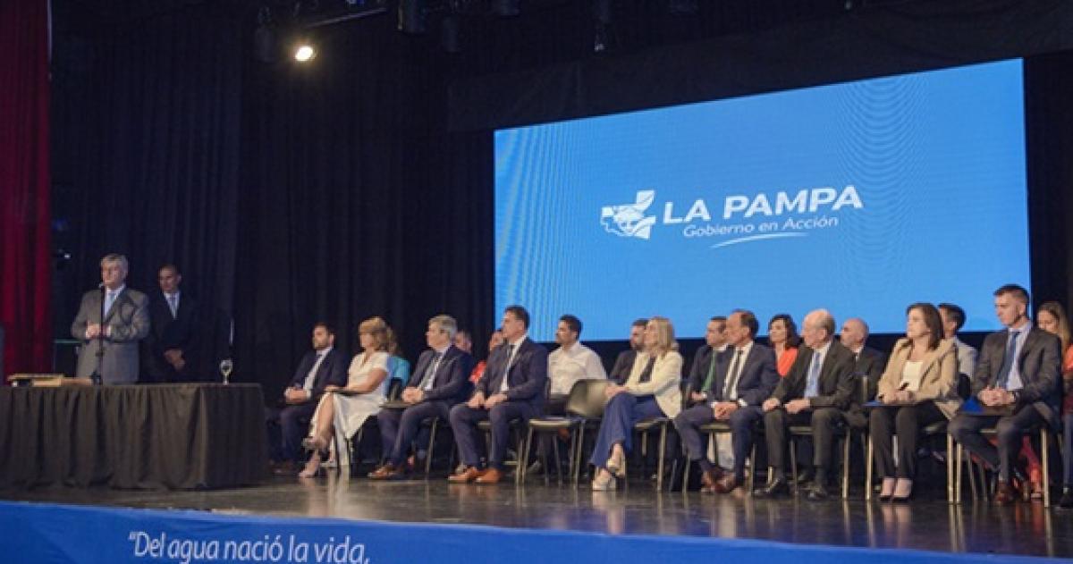 El gabinete salió a cuestionar a Sosa