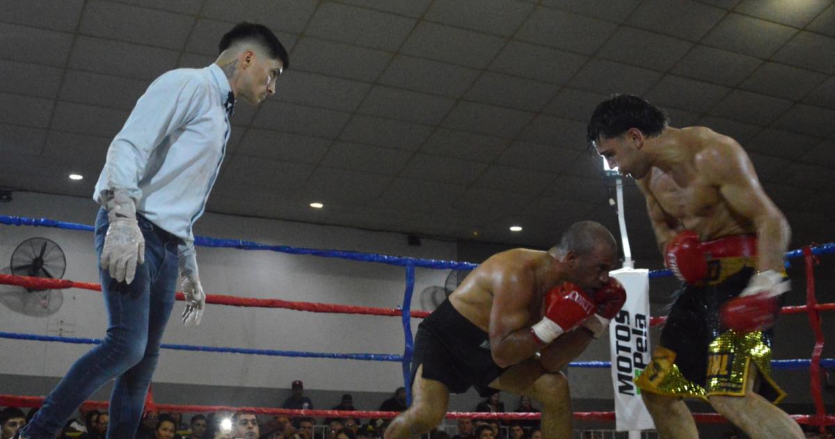 Noche de boxeo en El Fortín