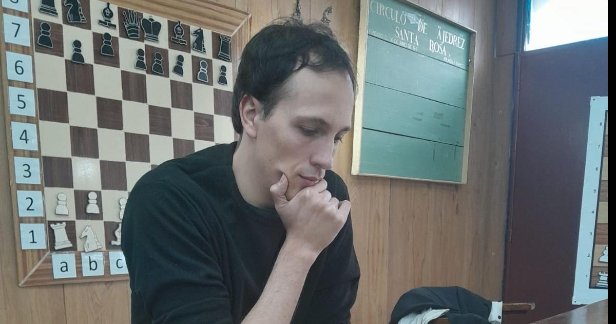 El achense se quedó con la sexta fecha del certamen anual