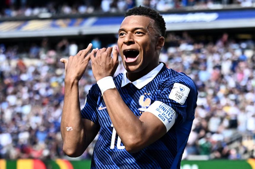 Mbappé celebra su primer gol en el Mundial 2026