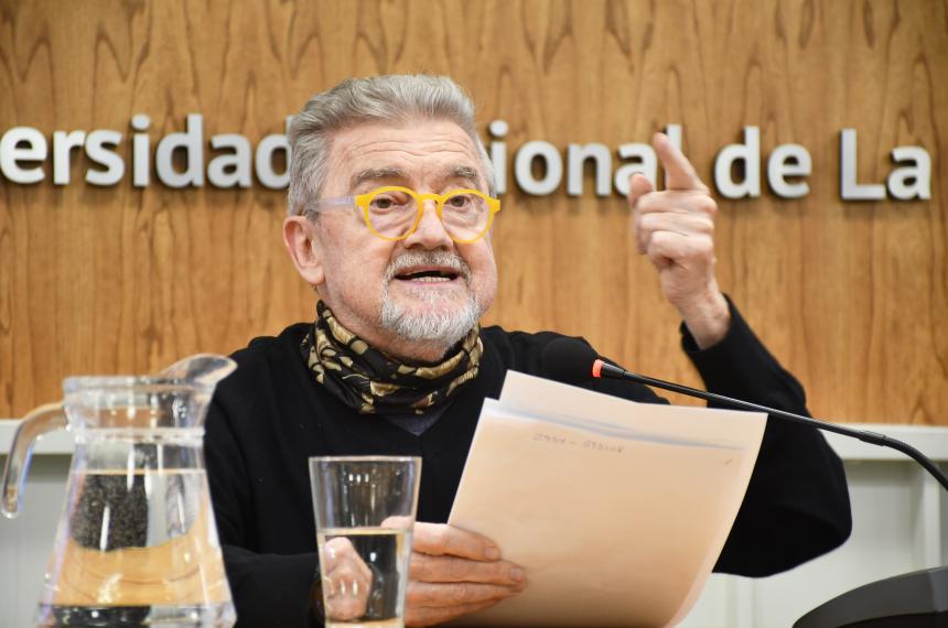 El especialista en saneamiento ambiental expuso con dureza en la audiencia