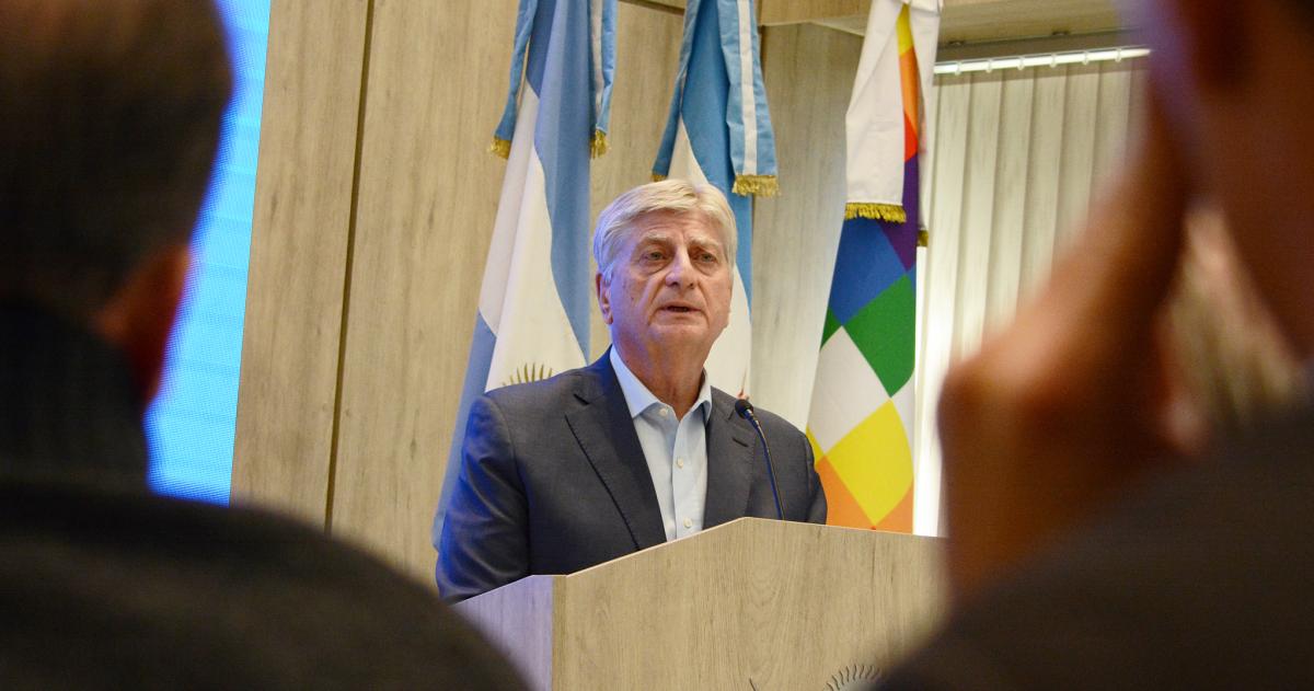 El mandatario pampeano registró un 502-en-porciento- de imagen positiva en la medición de junio