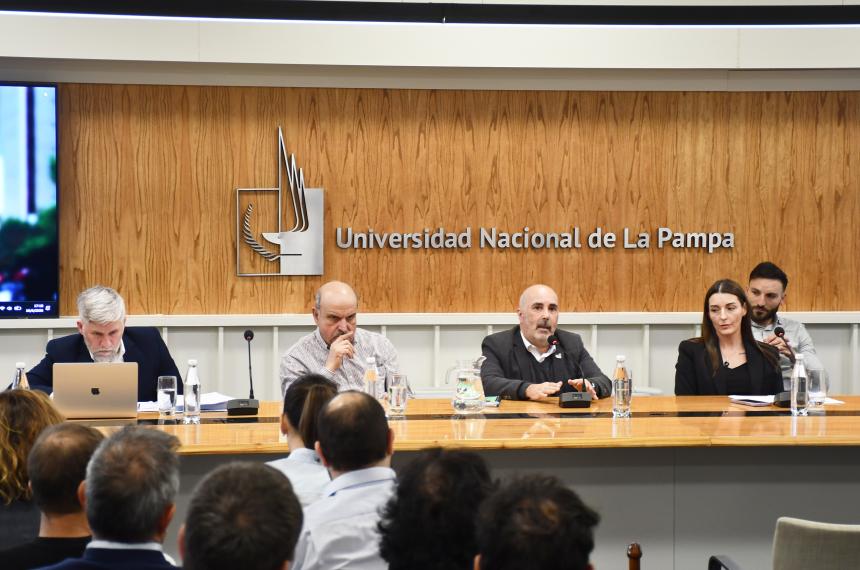 La Audiencia P�blica continuar� este miércoles