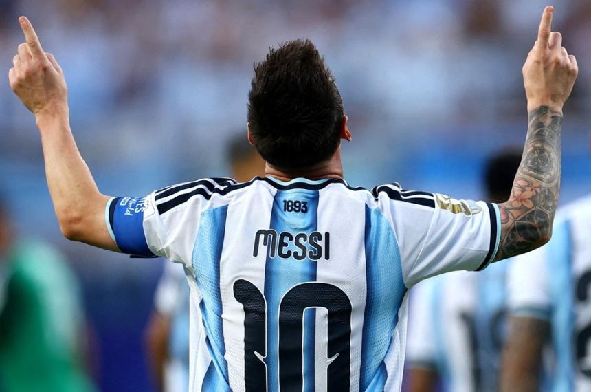 Messi impuso varios récords en la goleada ante Argelia