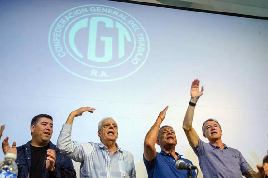 La CGT comenzó a debatir este miércoles una modalidad distinta para protestar contra el Gobierno