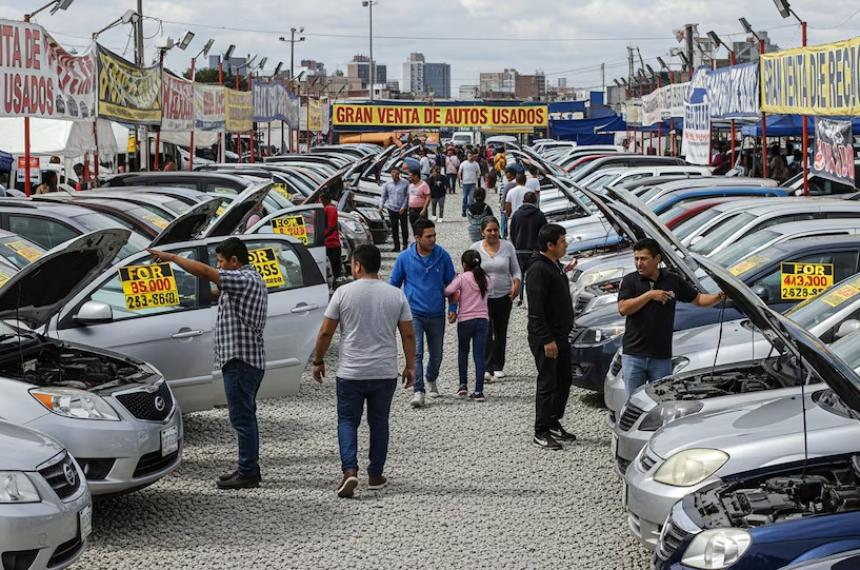 La baja de precios de los autos 0 km empujó todos los valores hacia abajo Esto beneficia a los clientes pero es mala noticia para quién quiere vender un auto usado también