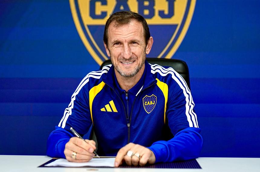 Rodolfo Arruabarrena firmó su contrato con Boca