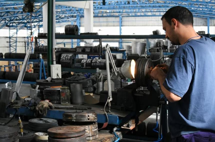 La actividad manufacturera atravesó un escenario de bajo dinamismo durante los primeros meses de 2026
