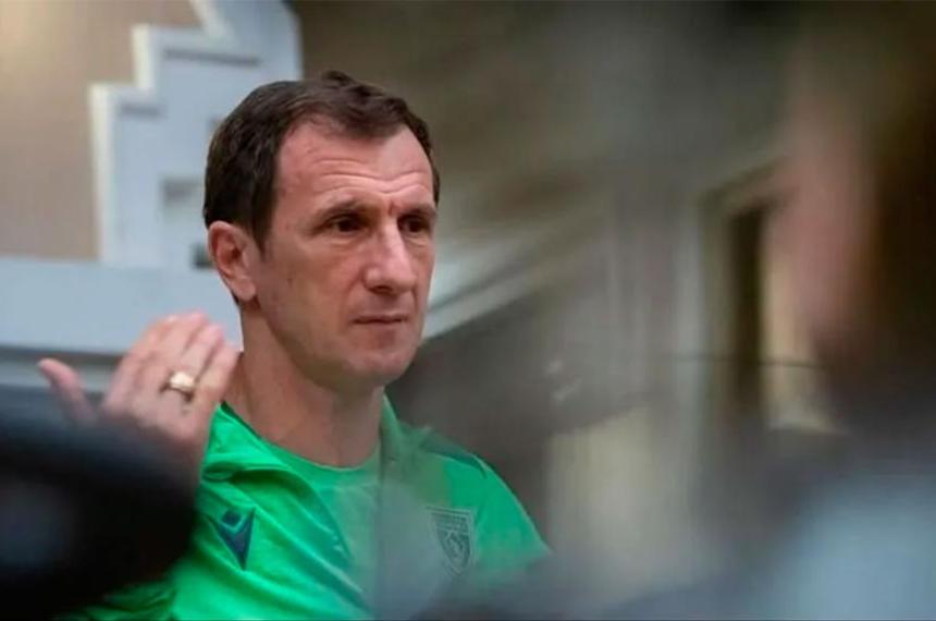 Rodolfo Arruabarrena inició su ciclo en Boca Juniors con una fuerte depuración del plantel y les comunicó a cuatro futbolistas que no ser�n tenidos en cuenta para la próxima temporada