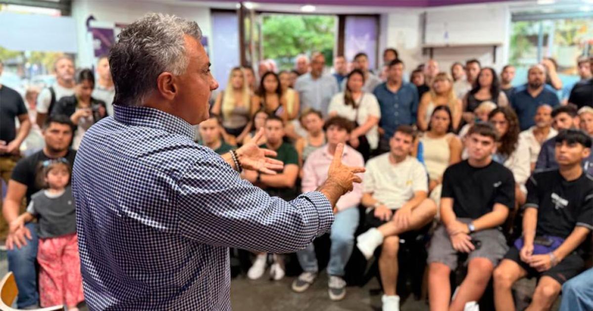 La Libertad Avanza presentó un proyecto para reducir a 18 años la edad mínima requerida para ser concejal en los municipios de la provincia de Buenos Aires