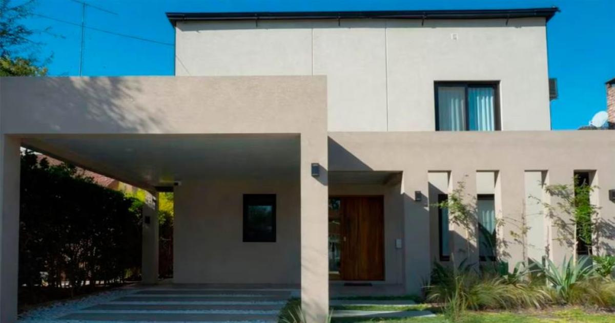 La fiscalía analiza conversaciones compras de equipamiento y obras realizadas en la vivienda de Manuel Adorni en Indio Cu� en el marco de la investigación por presunto crecimiento patrimonial injustificado