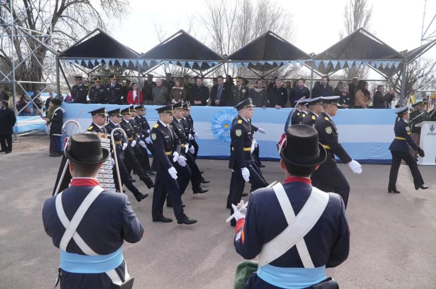 El acto por el Día de la Bandera se realizó en Carro Quemado