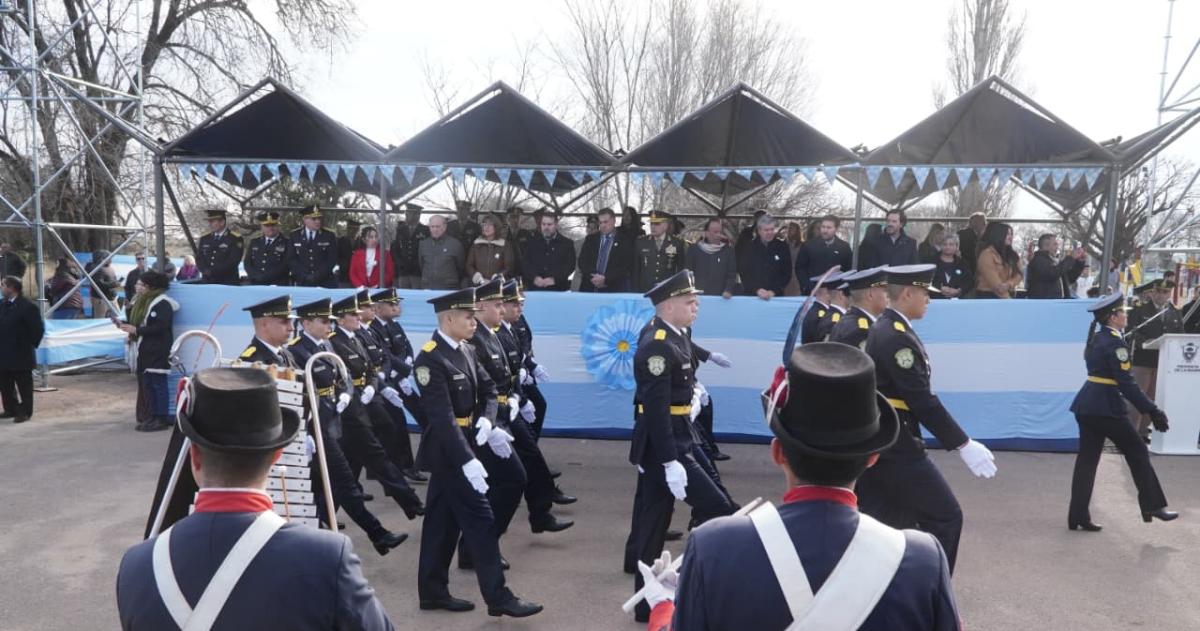 El acto por el Día de la Bandera se realizó en Carro Quemado