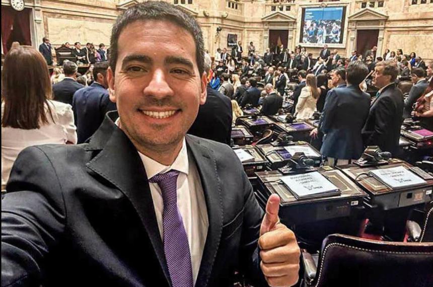 Adri�n Ravier el nuevo vocero del presidente Javier Milei